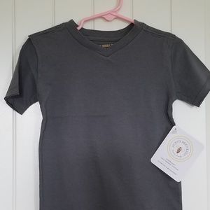 🐝Burt's Bees Kids Raw Edge Hem V-neck tee NWT